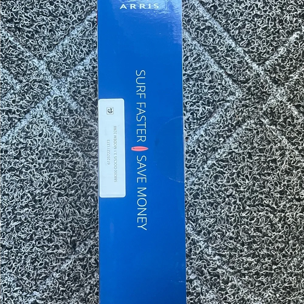 ARRIS SURFboard Cable Modem - White - Picture 6 of 7